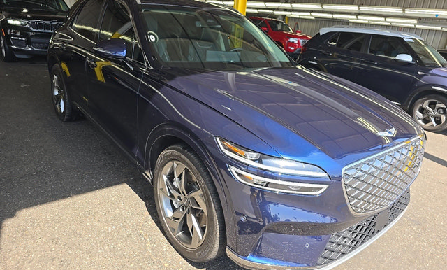 Used 2025 Genesis Electrified GV70 w/ Prestige Package AWD/4WD image 2