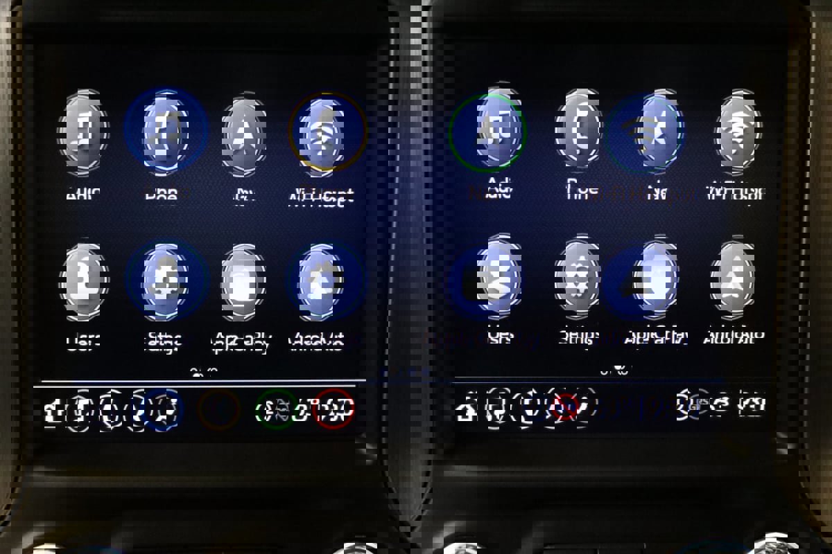 Used 2022 GMC Sierra 3500 Denali w/ Denali Ultimate Package image 55