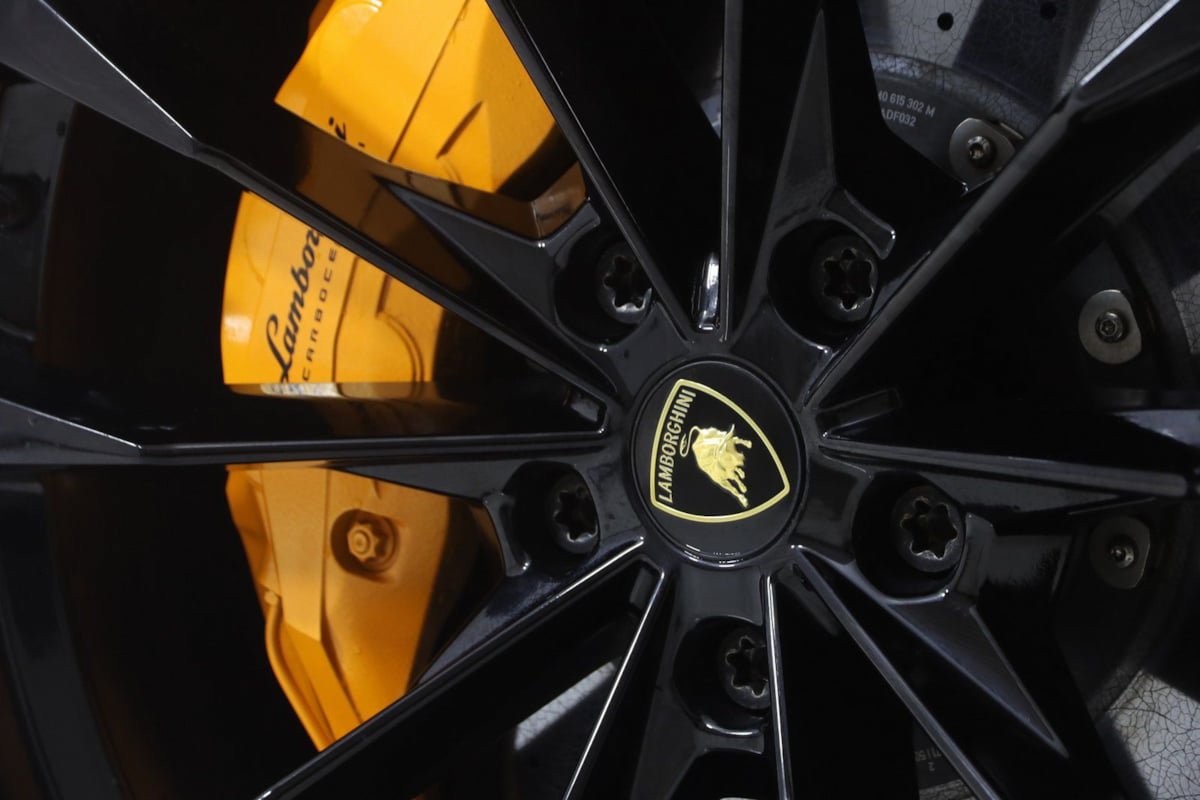 Used 2021 Lamborghini Urus AWD/4WD image 24