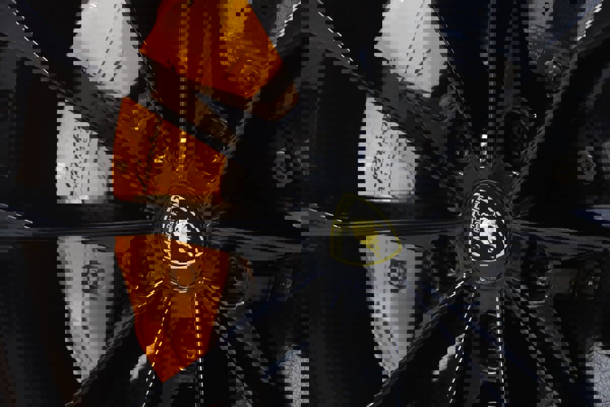 Used 2021 Lamborghini Urus image 24