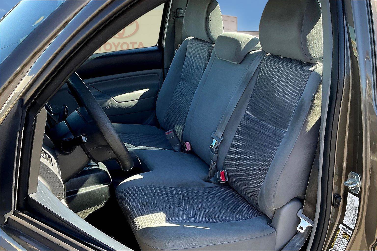 Used 2012 Toyota Tacoma 2WD Regular Cab image 24