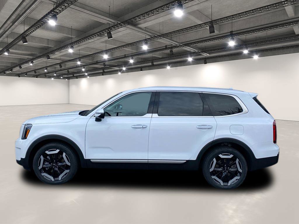 Used 2024 Kia Telluride S w/ S Sunroof Package image 5