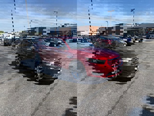 Used 2017 Ford Taurus Limited FWD image 3