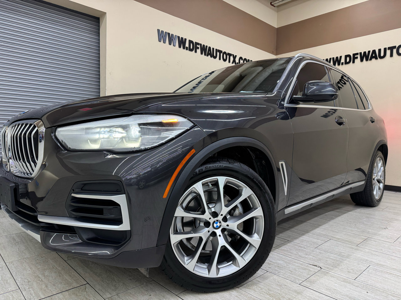 Used 2022 BMW X5 sDrive40i w/ Luxury Seating Package video 1
