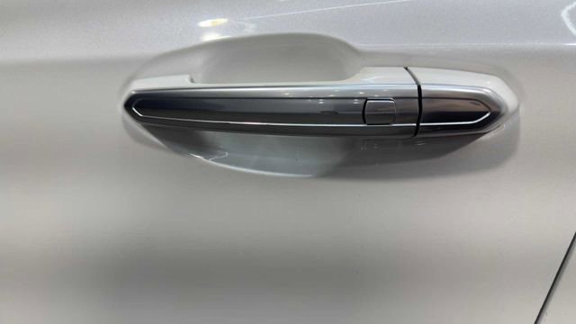 Used 2019 Cadillac XT5 FWD image 11