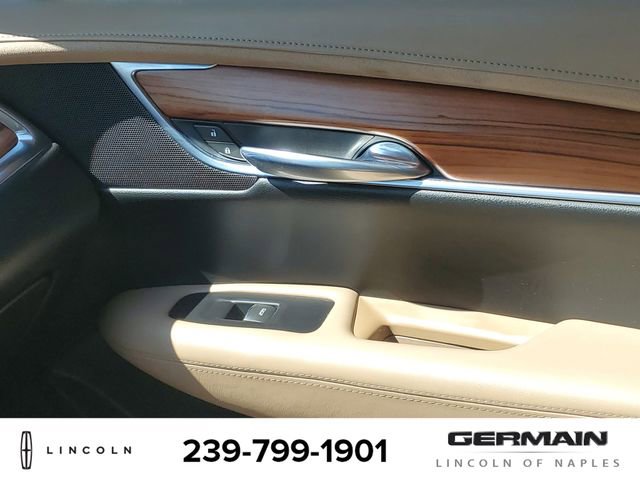 Used 2018 Cadillac XT5 Platinum w/ Driver Assist Package image 28