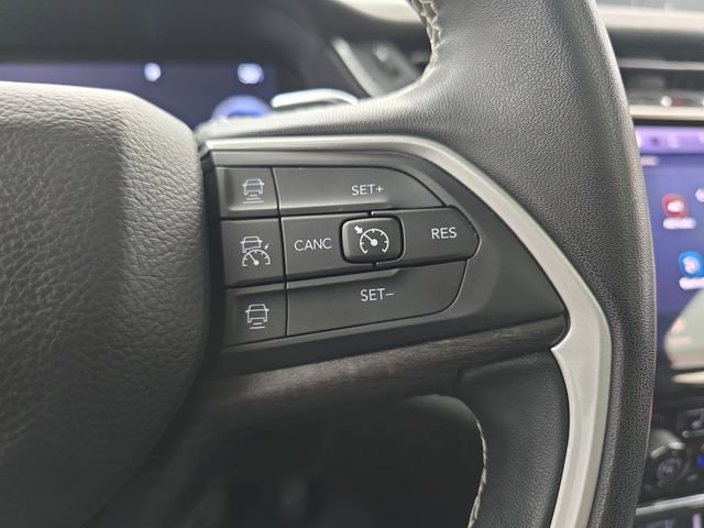 Used 2022 Jeep Grand Cherokee L Limited AWD/4WD image 40