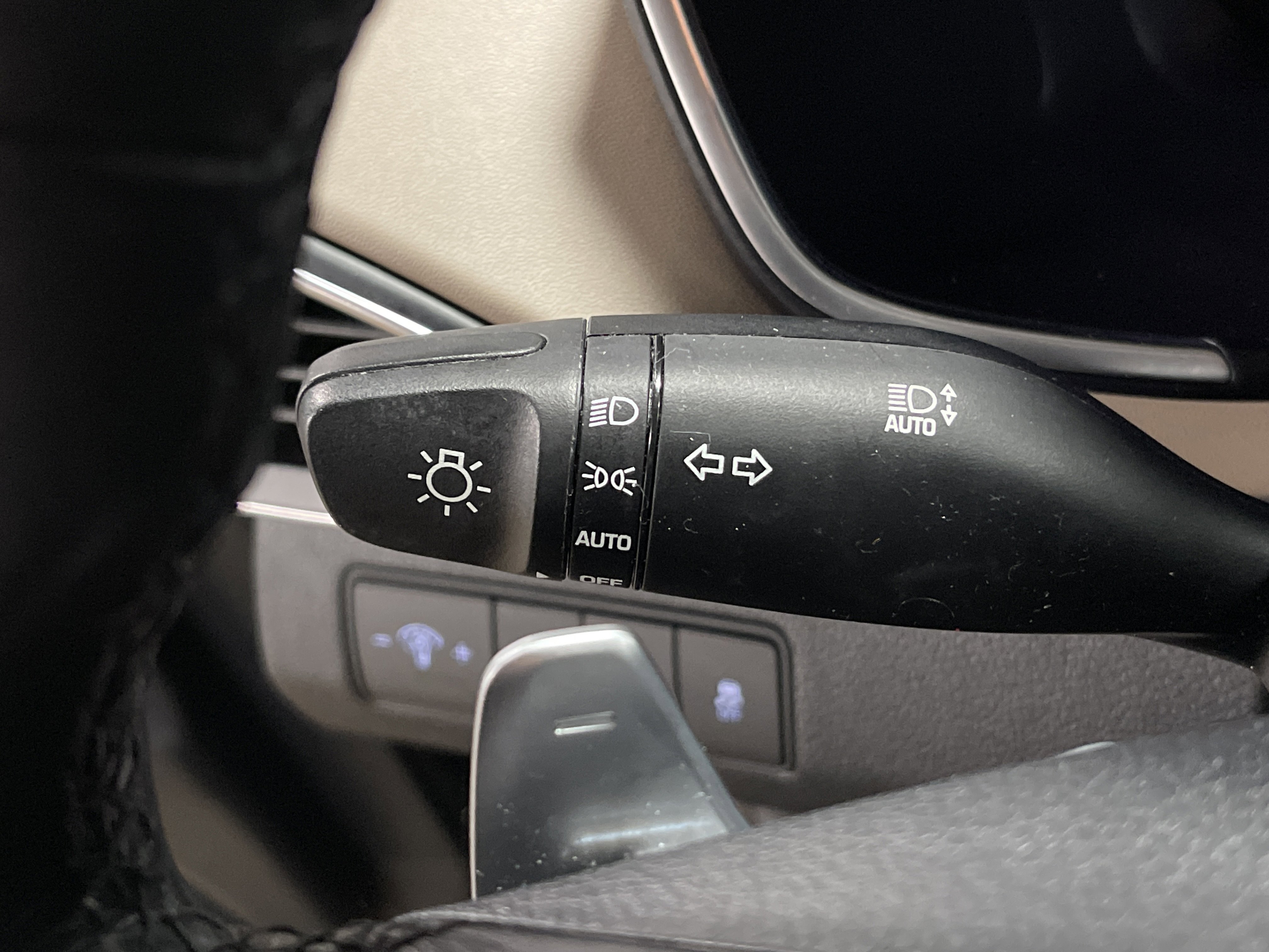 Used 2023 Hyundai Santa Fe SEL image 19