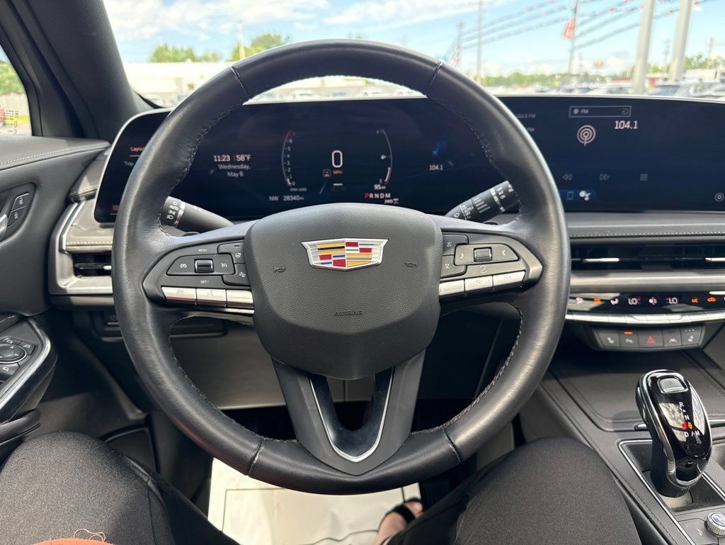 Used 2024 Cadillac XT4 Premium Luxury w/ Cold Weather Package AWD/4WD image 14