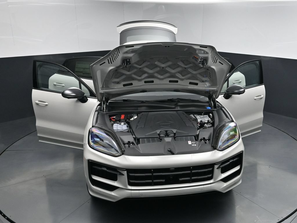 New 2026 Porsche Cayenne S AWD/4WD image 30