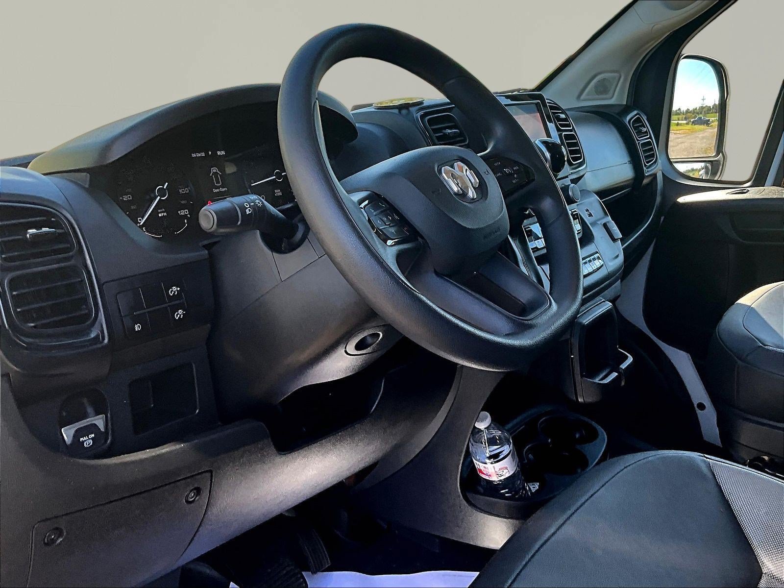 Used 2025 RAM ProMaster 2500 w/ Convenience Group FWD image 16