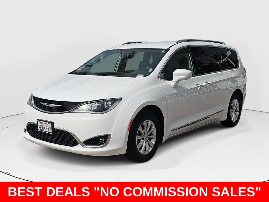 Used 2018 Chrysler Pacifica Touring-L FWD image 7