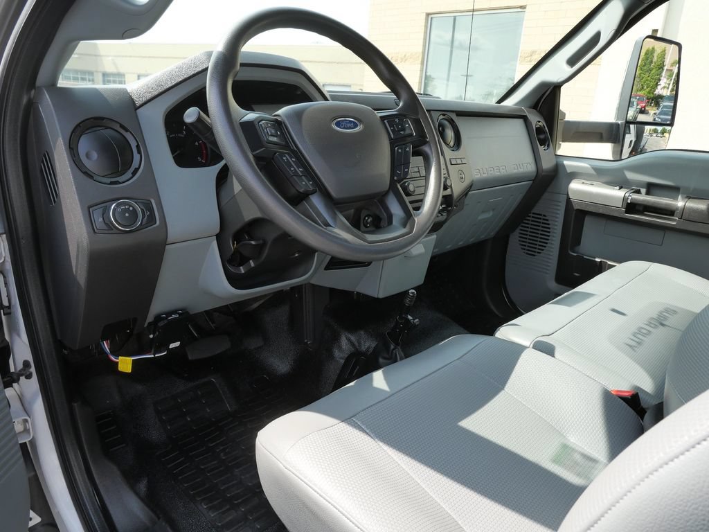 Used 2022 Ford F650 2WD Regular Cab Super Duty image 3