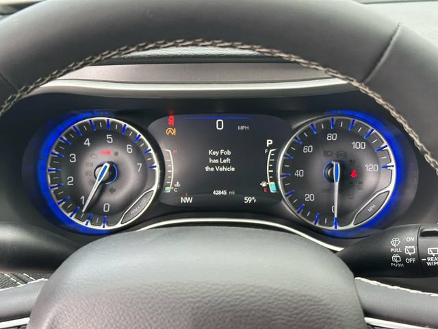 Used 2022 Chrysler Pacifica Touring-L FWD image 15