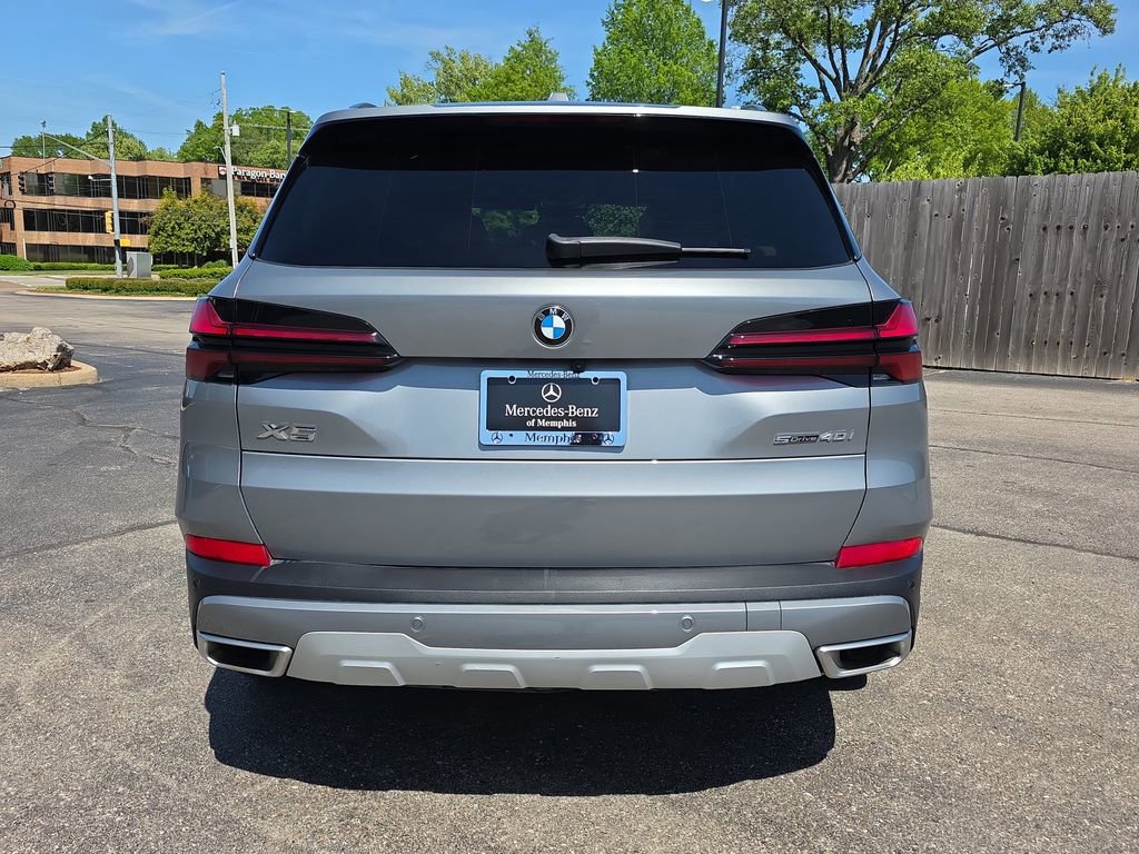 Used 2024 BMW X5 sDrive40i w/ Premium Package image 4