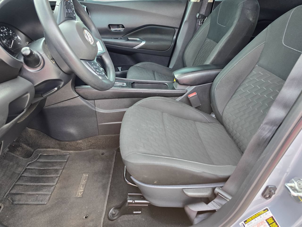 Used 2024 Nissan Kicks SV FWD image 14