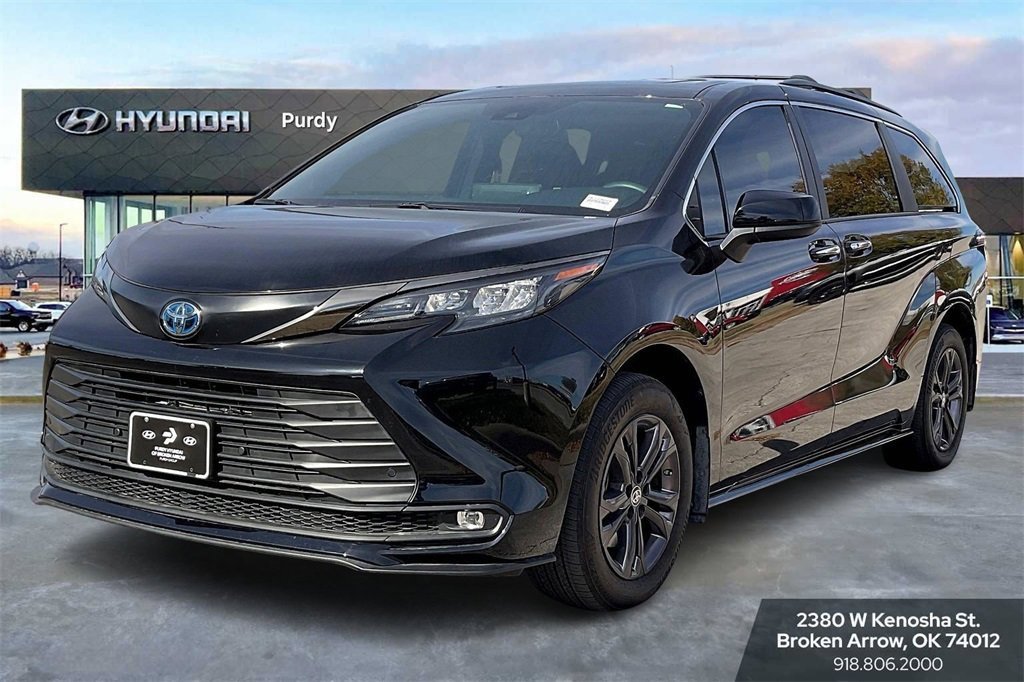 Used 2024 Toyota Sienna XSE