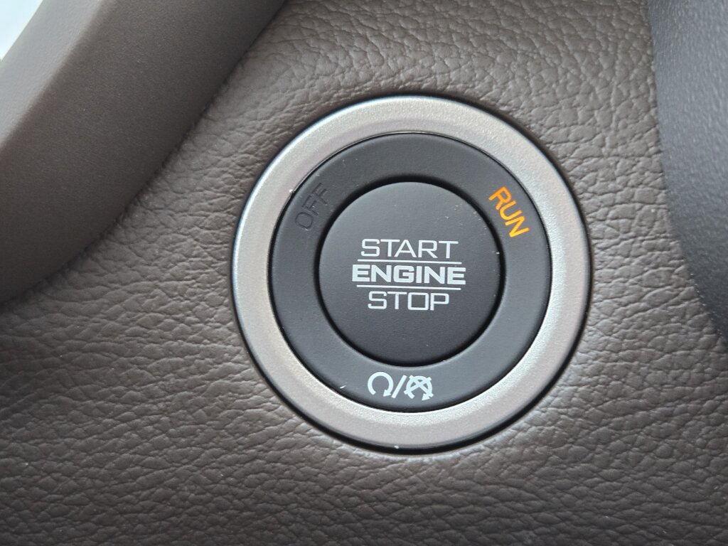 New 2026 RAM 2500 Laramie AWD/4WD image 23