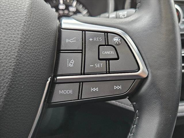 Used 2020 Toyota Highlander XLE image 14