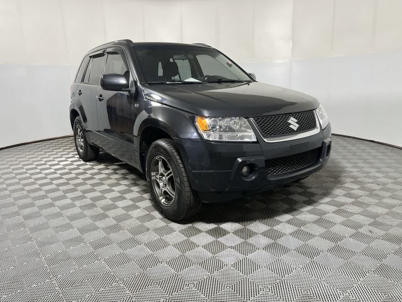 Used 2006 Suzuki Grand Vitara Premium AWD/4WD image 2