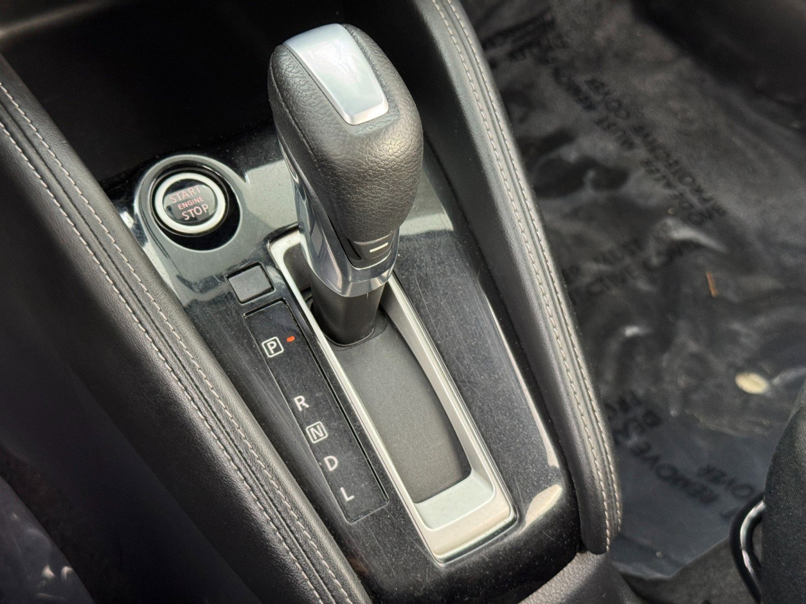 Used 2019 Nissan Kicks SV image 26