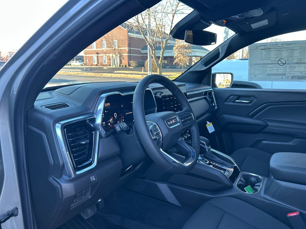 New 2026 GMC Canyon Elevation w/ LPO, Black Badging Package image 13