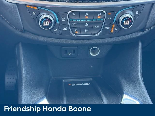 Used 2018 Chevrolet Traverse Premier w/ Driver Confidence II Package FWD image 27