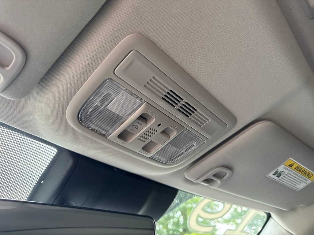 Used 2019 Honda Civic Touring image 23