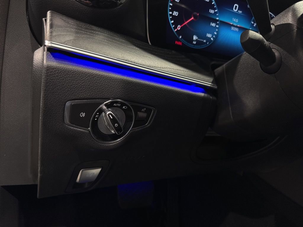 Used 2022 Mercedes-Benz E 350 Sedan image 17