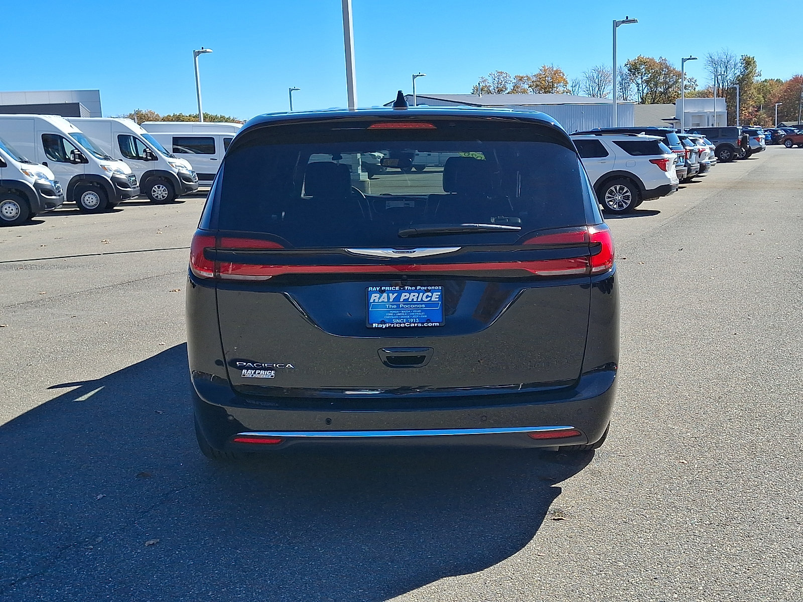 Used 2026 Chrysler Pacifica Select FWD image 5