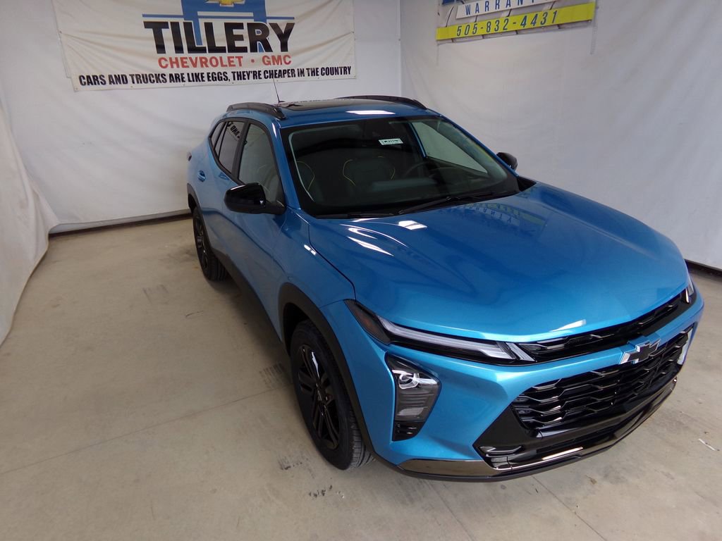 New 2025 Chevrolet Trax ACTIV w/ Sunroof Package