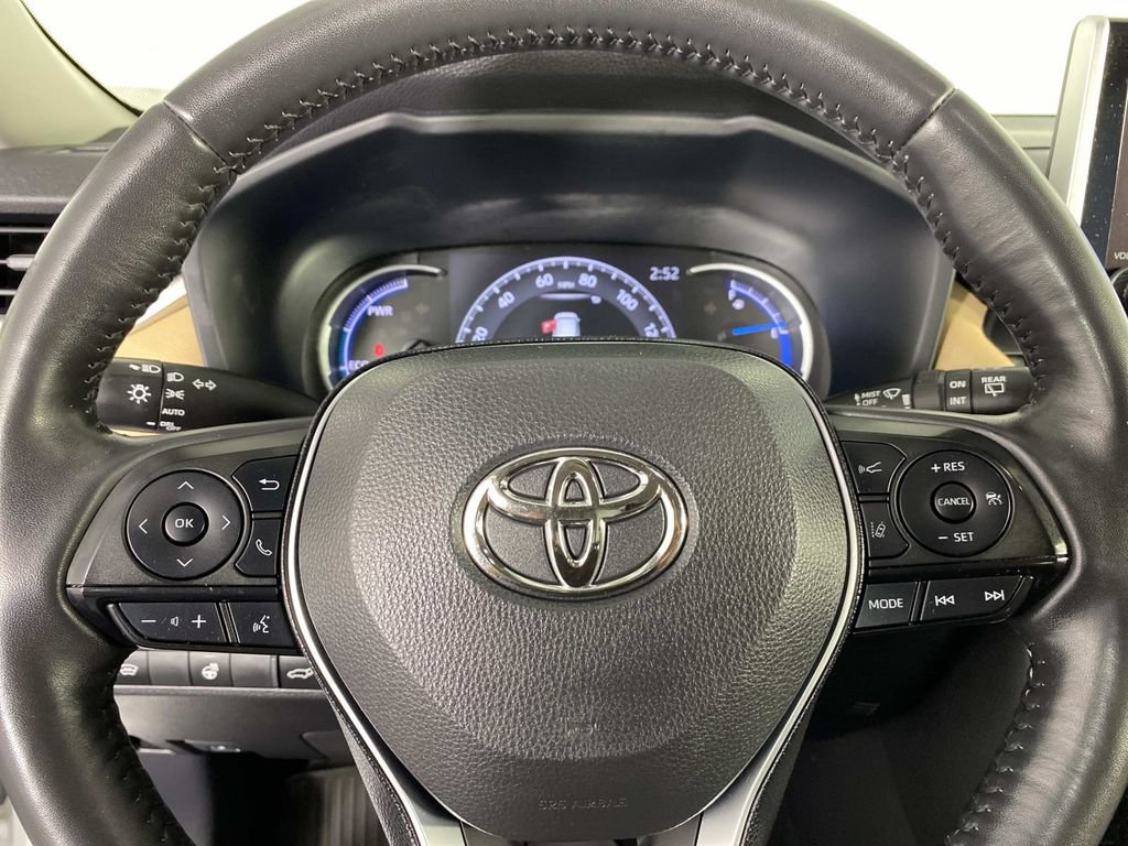 Used 2023 Toyota RAV4 XLE w/ Convenience Package AWD/4WD image 16