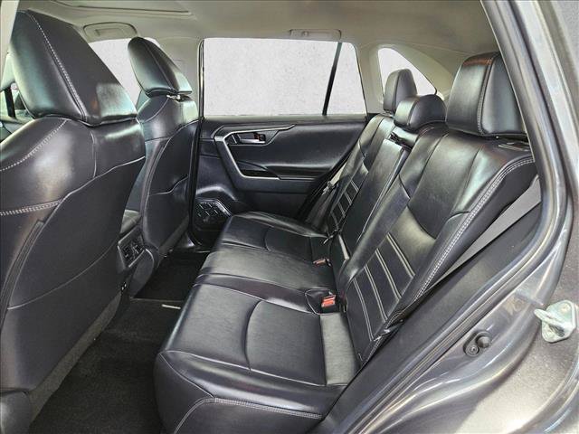 Used 2019 Toyota RAV4 Limited FWD image 18