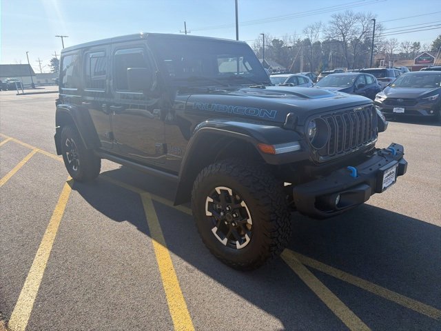 Used 2024 Jeep Wrangler Unlimited Rubicon 4xe image 3