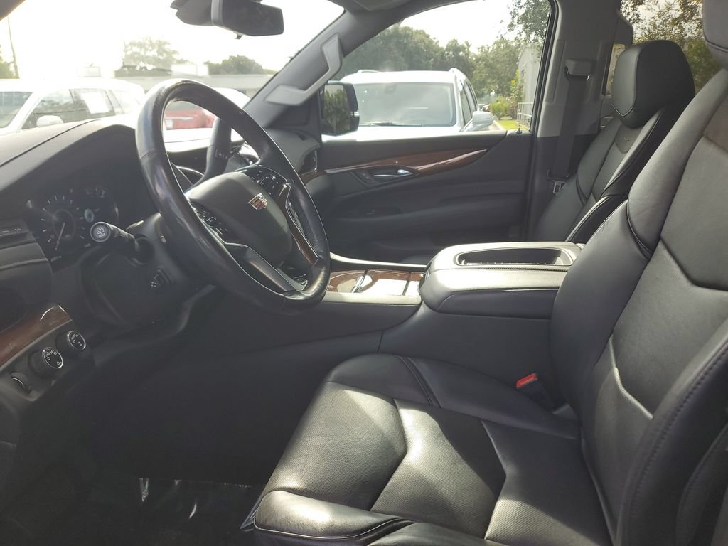 Used 2020 Cadillac Escalade Luxury AWD/4WD image 22