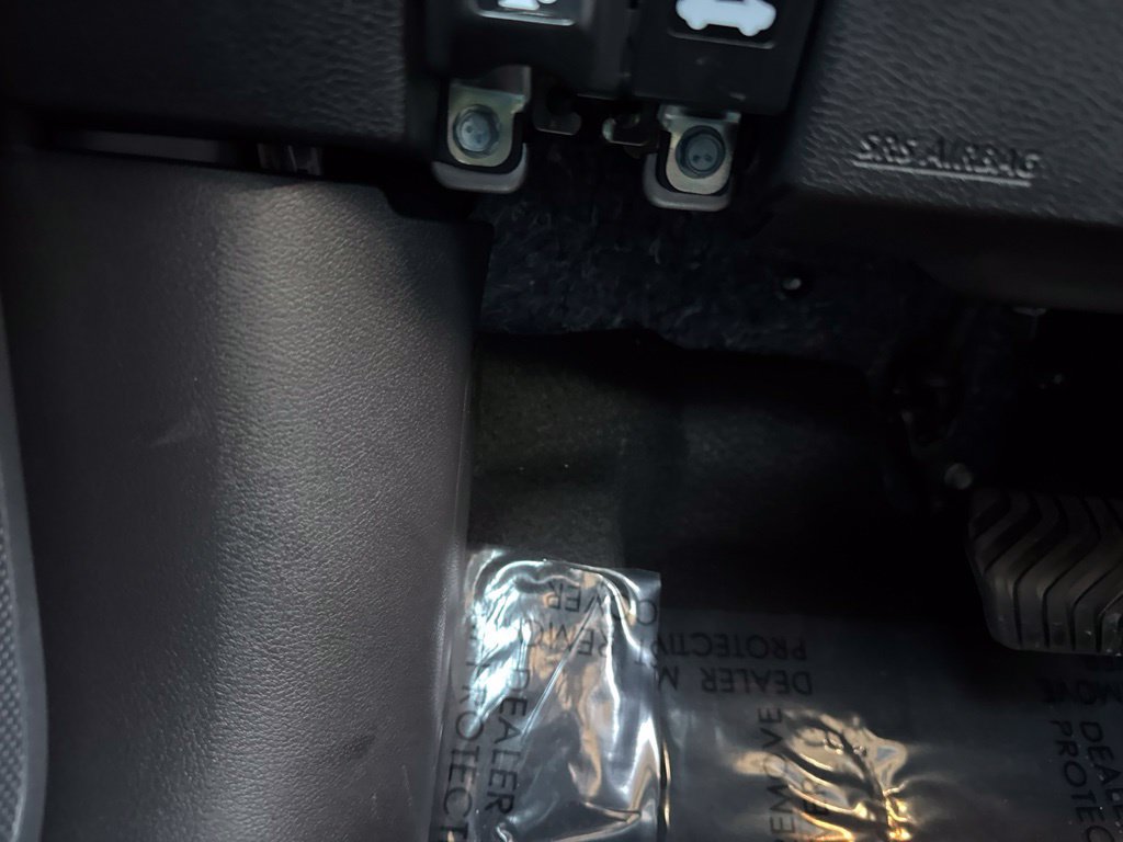 Used 2025 Nissan Versa SV w/ Trunk Package FWD image 22