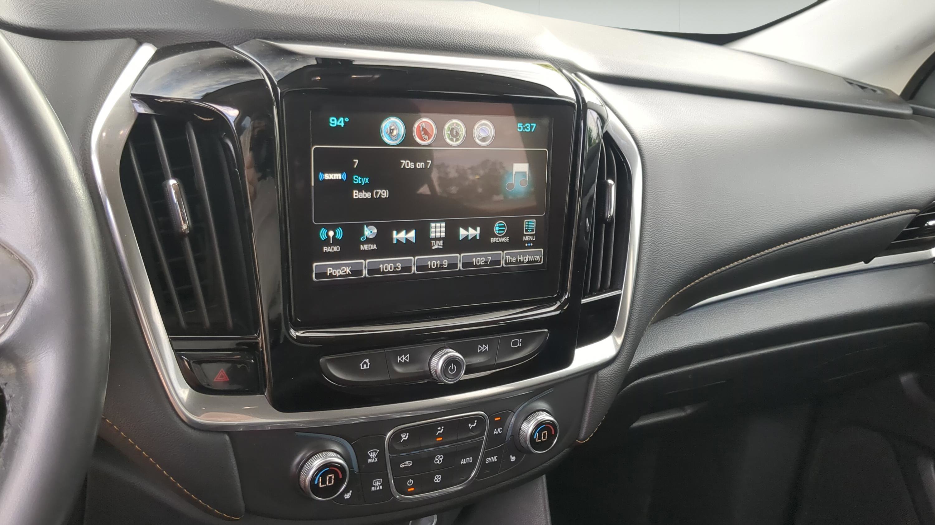 Used 2019 Chevrolet Traverse LT FWD image 16