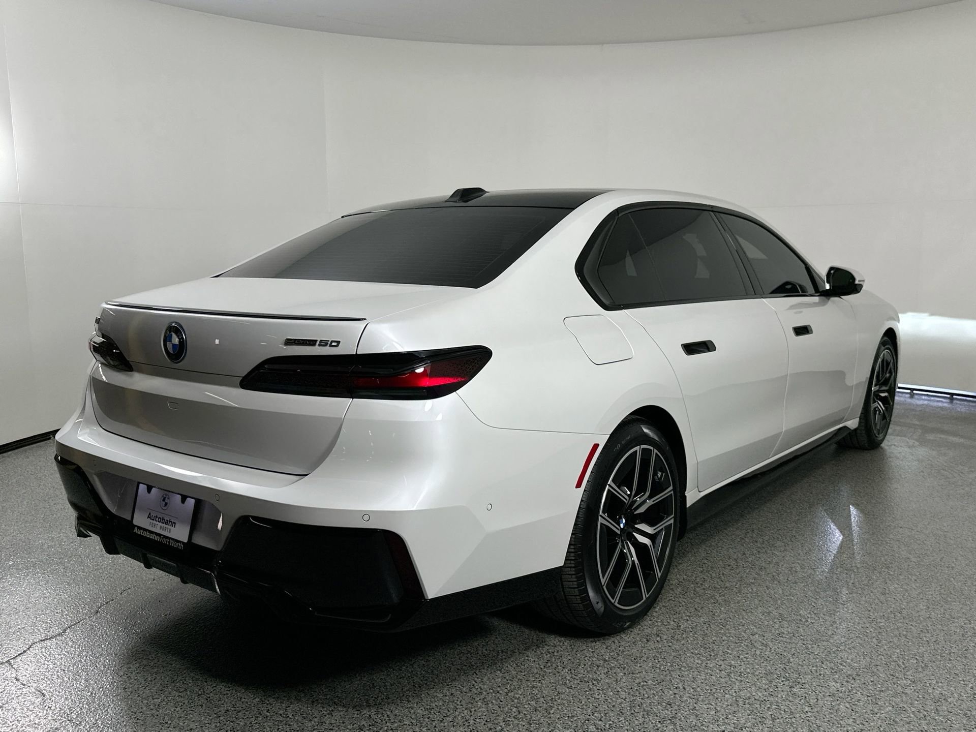 New 2026 BMW i7 eDrive50 w/ M Sport Package image 4