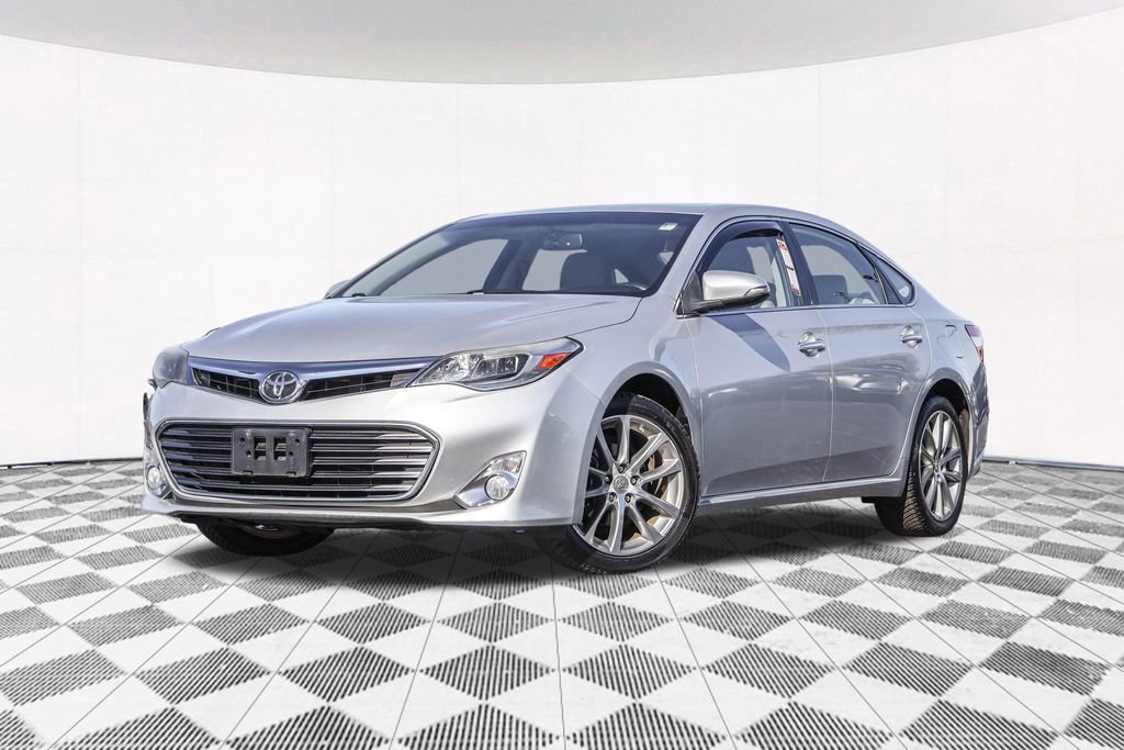 Used 2014 Toyota Avalon Limited image 2