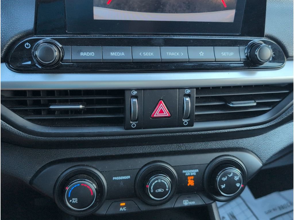 Used 2024 Kia Forte LXS w/ LXS Technology Package image 16