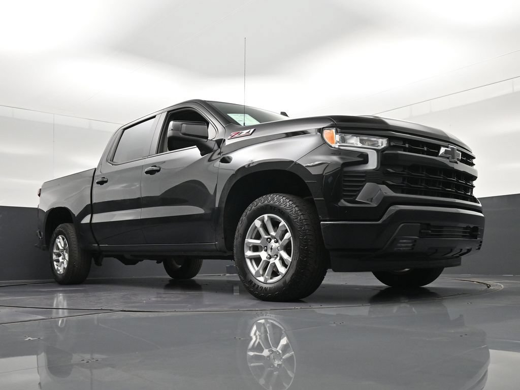 Used 2024 Chevrolet Silverado 1500 RST w/ Z71 Off-Road Package AWD/4WD image 25