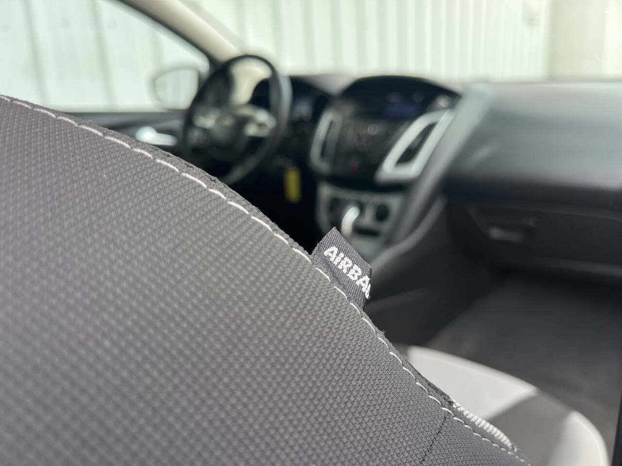 Used 2014 Ford Focus SE w/ SE Sport Package FWD image 18