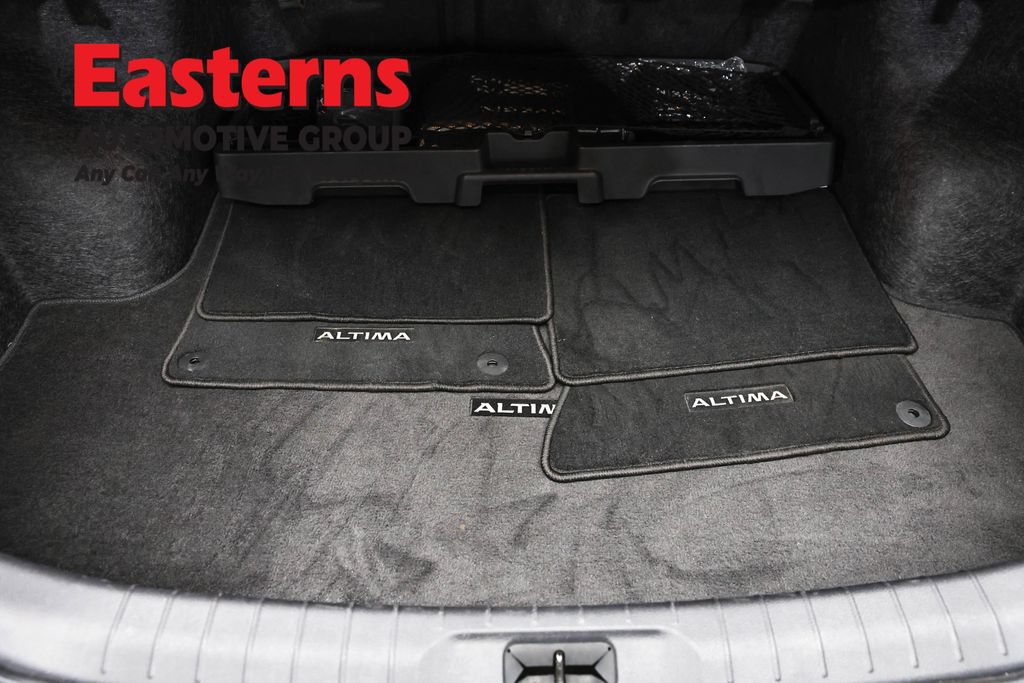 Used 2023 Nissan Altima 2.5 SL FWD image 9