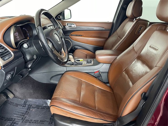 Used 2016 Jeep Grand Cherokee Summit image 2