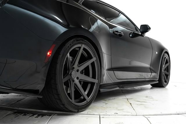Used 2016 Chevrolet Camaro SS RWD image 14