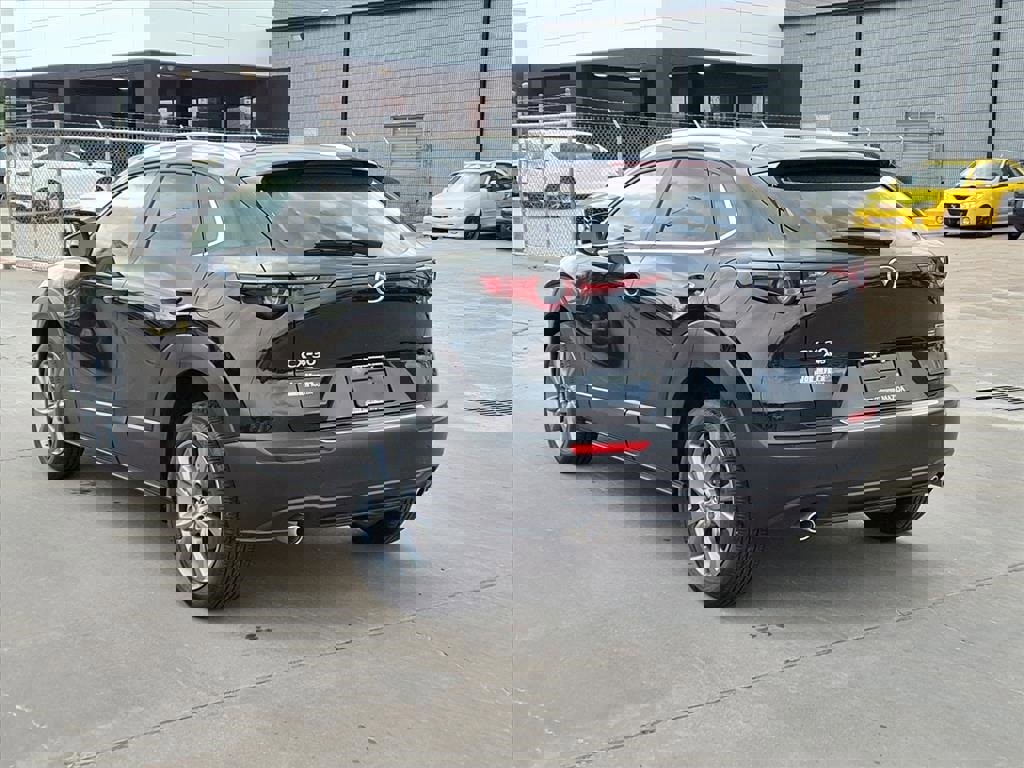 Certified 2025 MAZDA CX-30 AWD 2.5 S w/ Preferred Package image 3