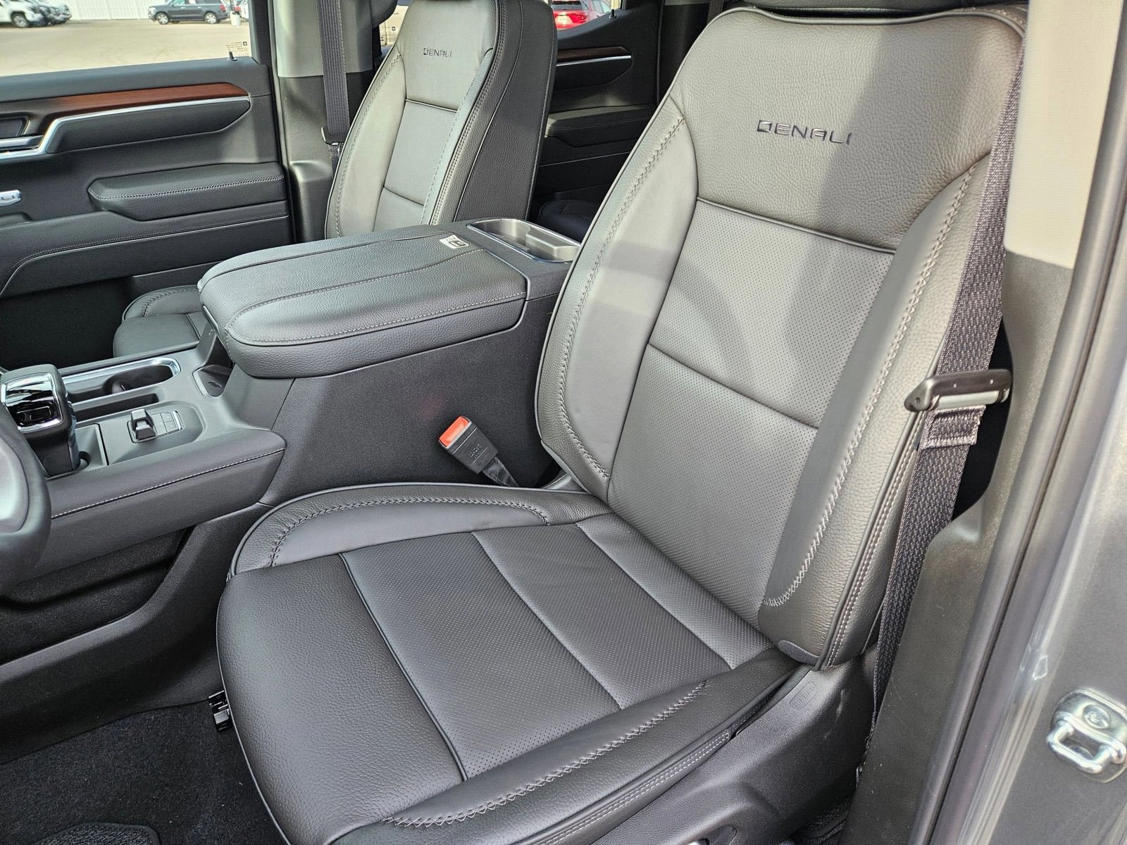 New 2026 GMC Sierra 1500 Denali AWD/4WD image 22