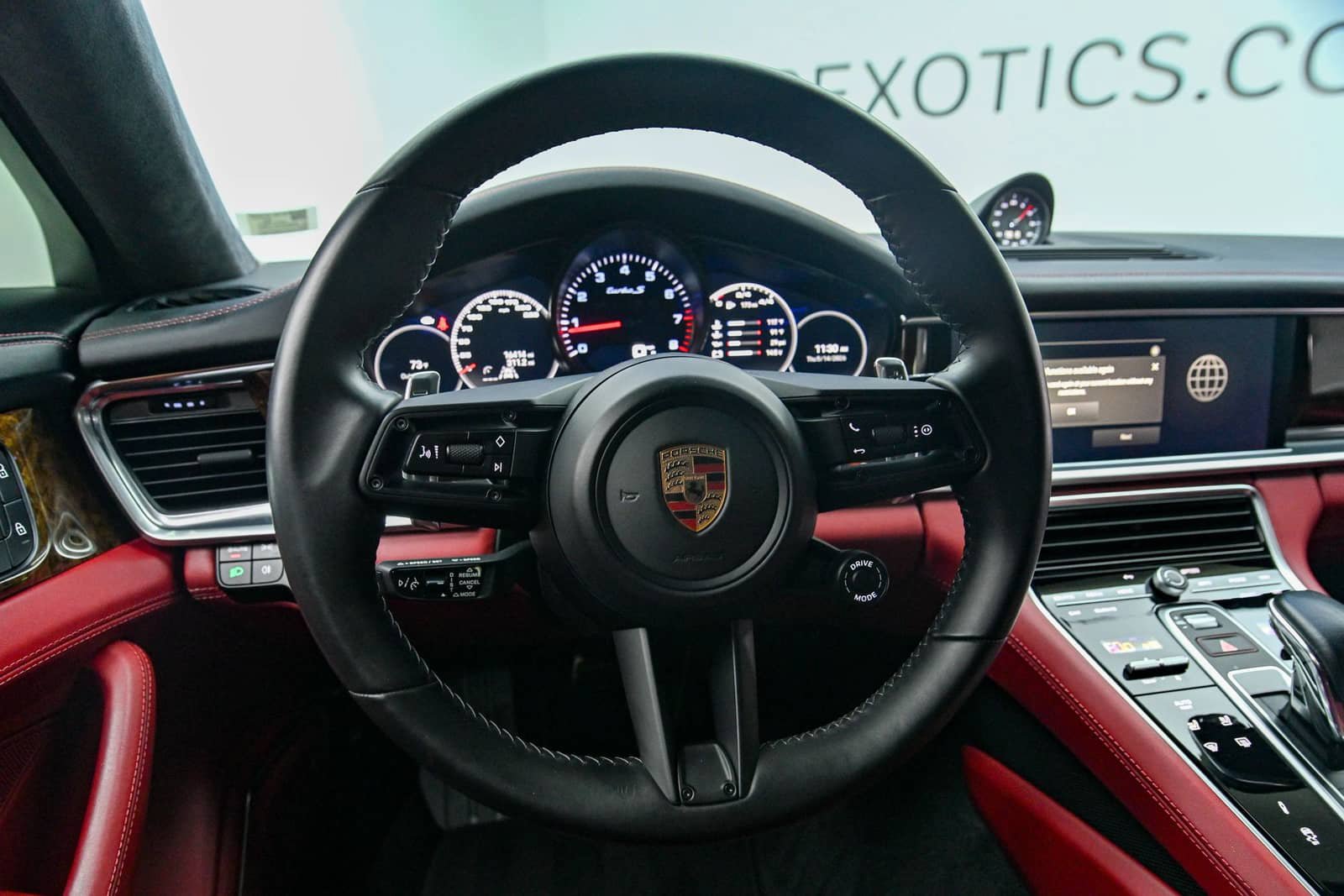 Used 2023 Porsche Panamera Turbo S Executive AWD/4WD image 20