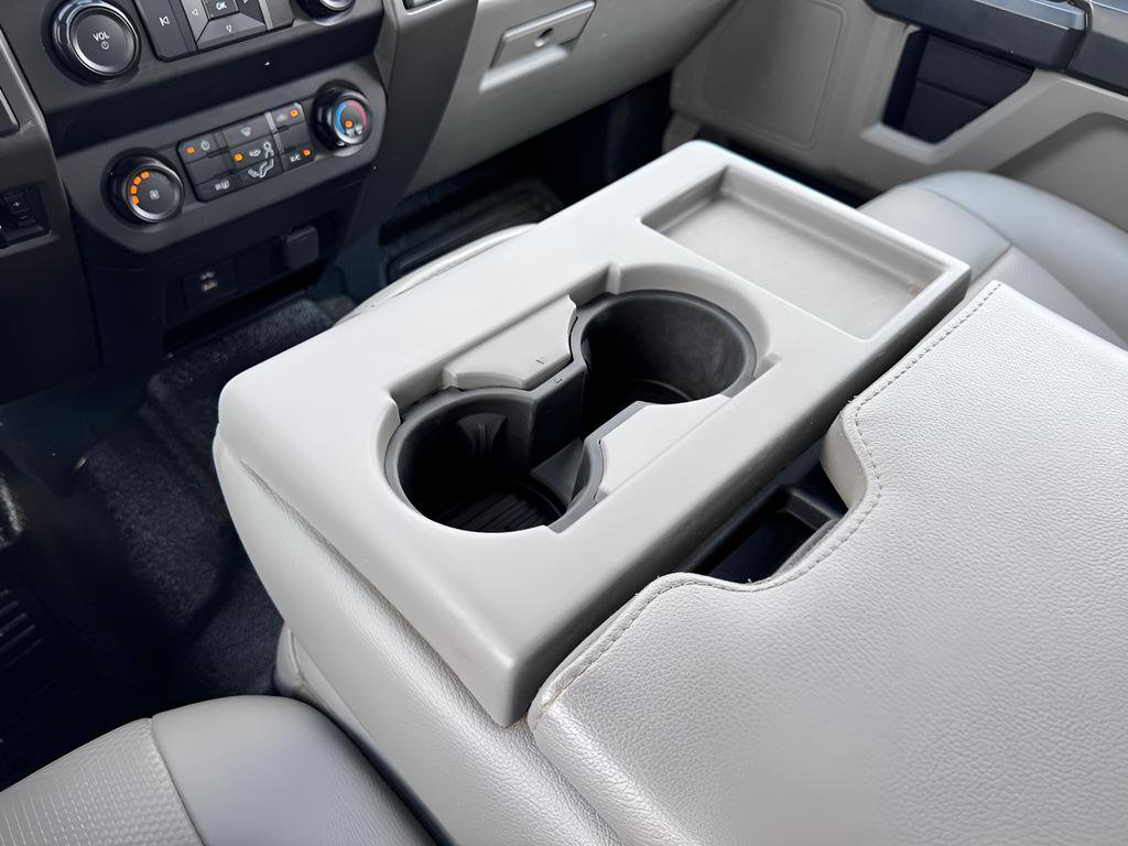 Used 2022 Ford F250 XL w/ Power Equipment Group image 28