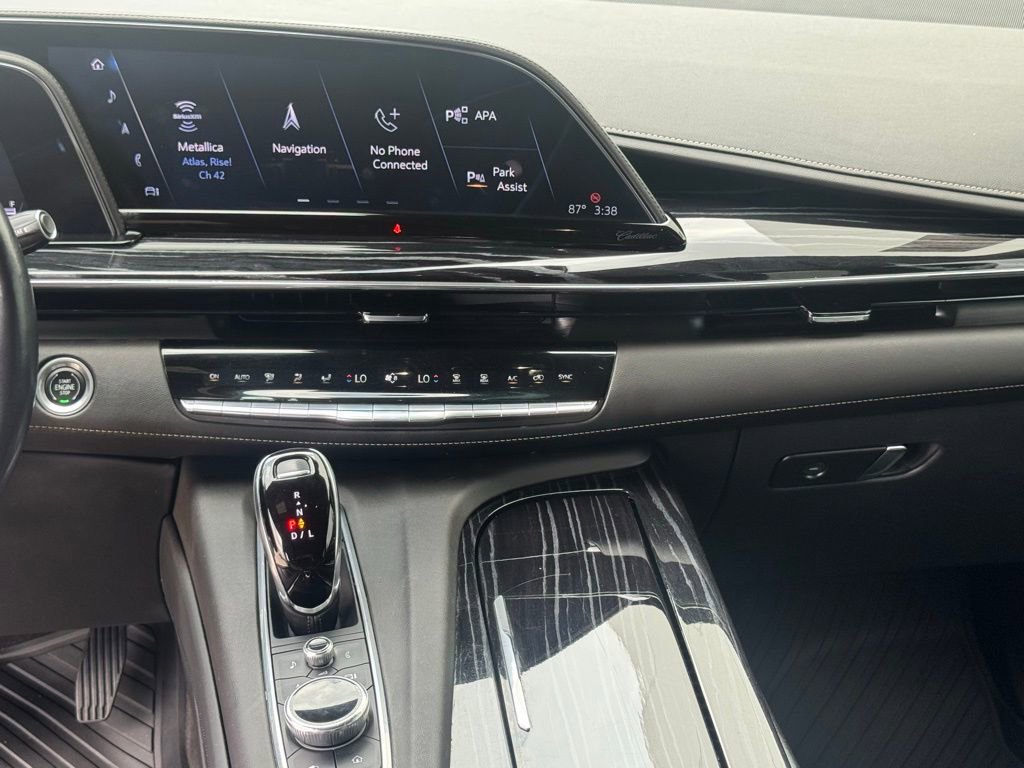 Used 2022 Cadillac Escalade Sport w/ Touring Package RWD image 28